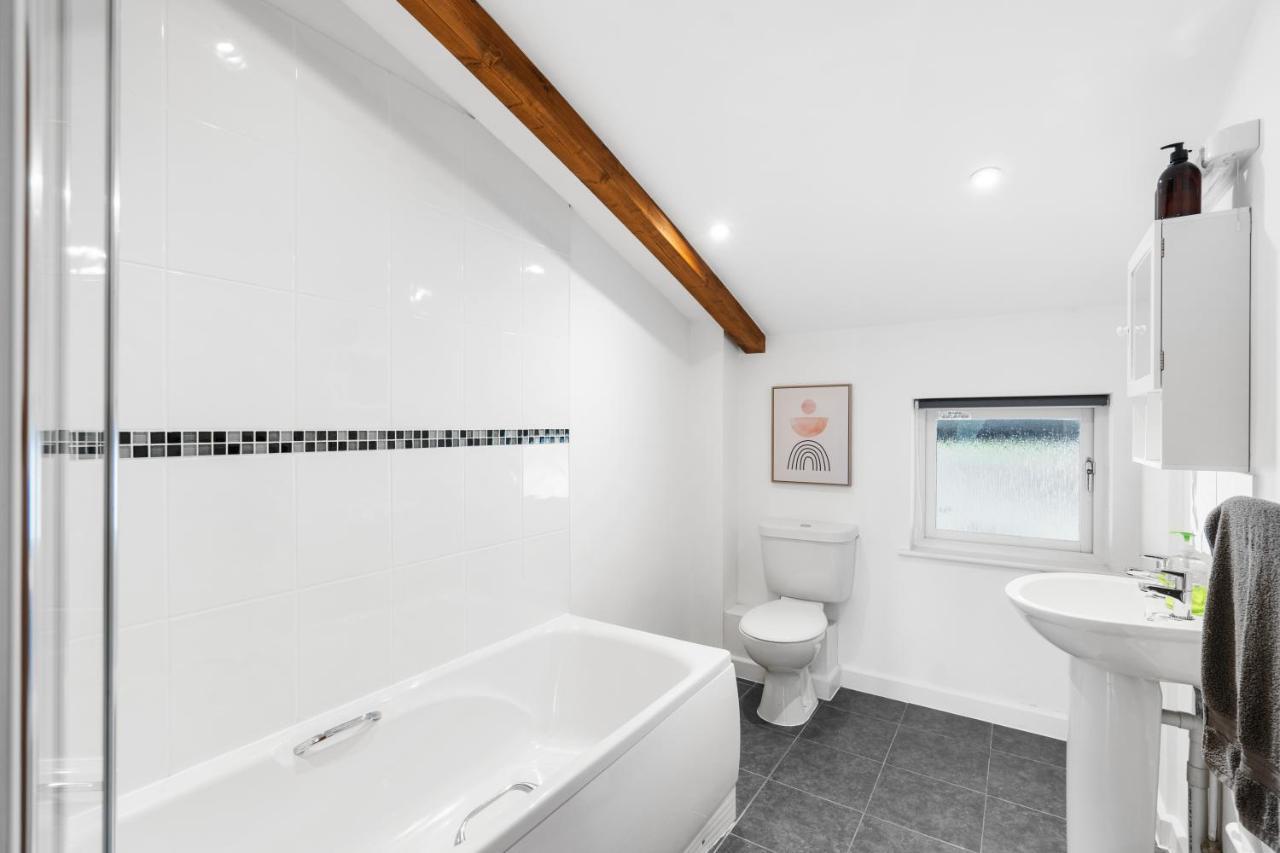 Coppercroft Cottage - Stunning Coastal Home, Walk To Beach, Sleeps 4 Porthtowan Exteriör bild